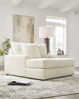 Lindyn Chaise