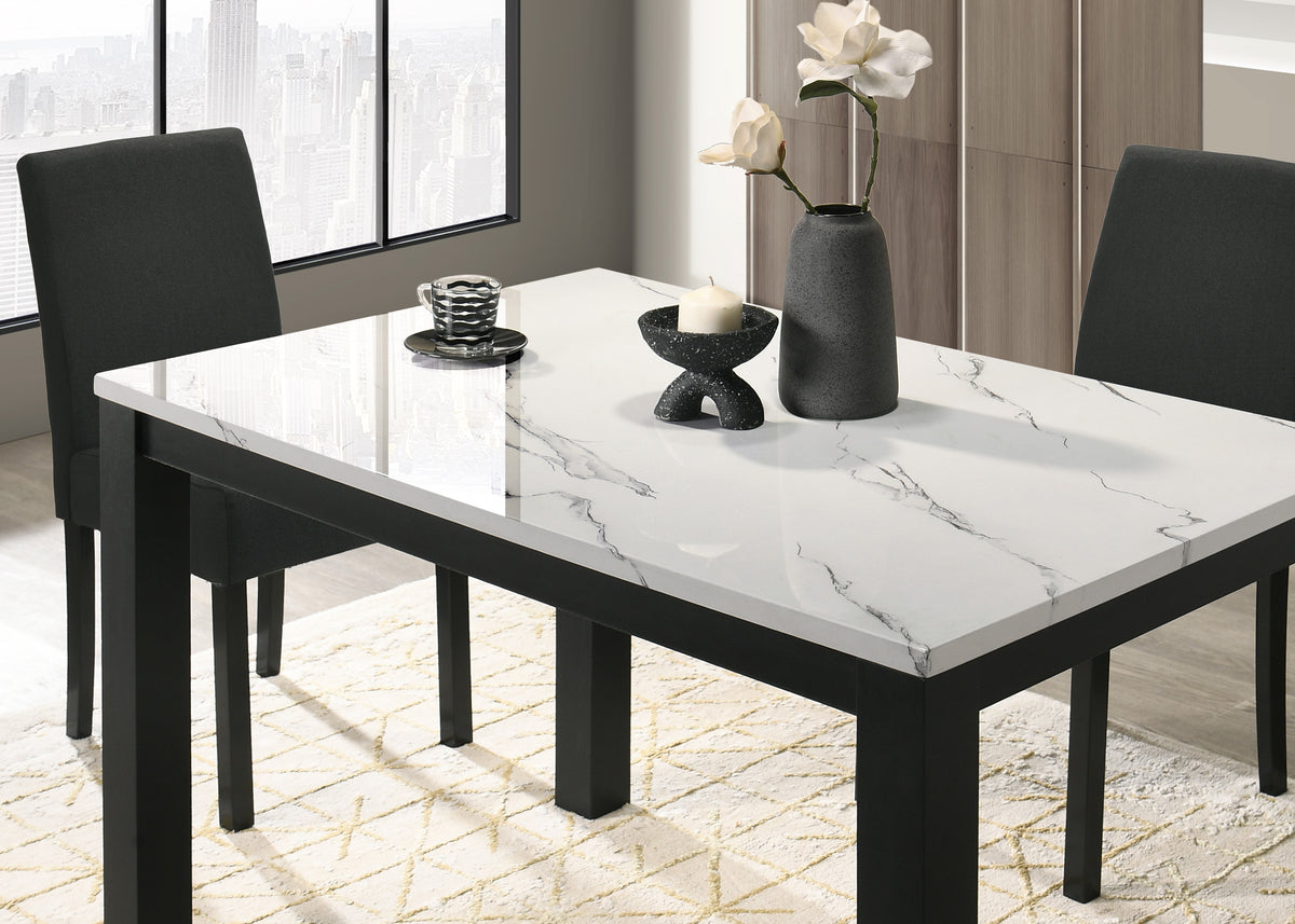 Resia Table w/ 4  Chairs