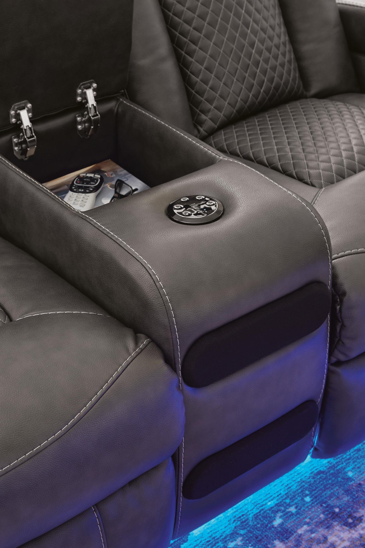 Fyne-Dyme Stationary Sofa Sets