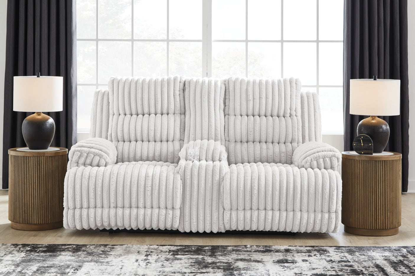Technique DBL Reclining Power Loveseat w/Console