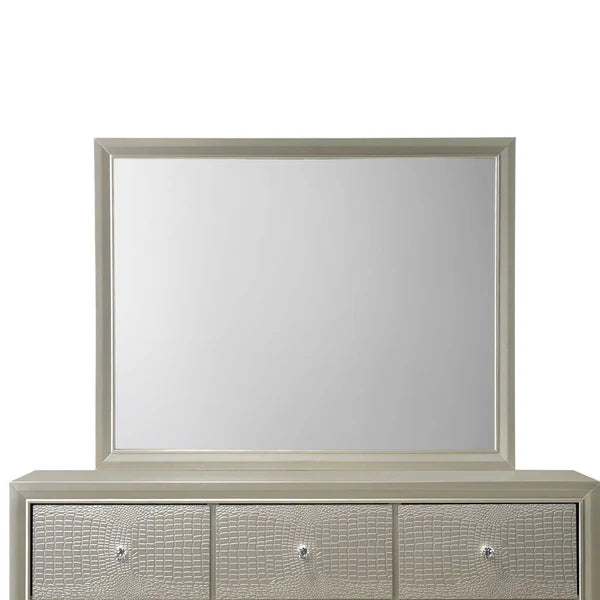 Lyssa Mirror