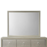 Lyssa Mirror