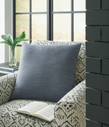 Thaneville Pillow