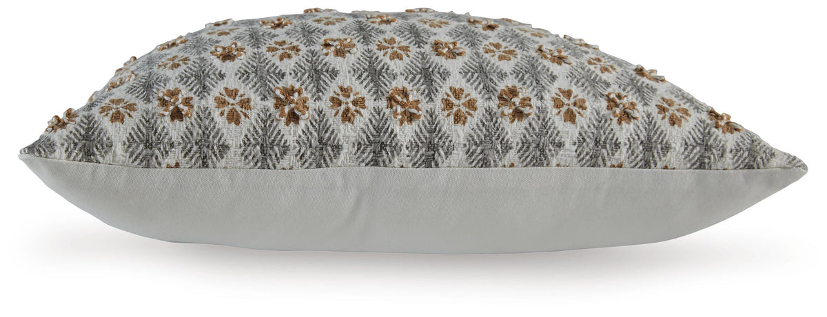 Dainwick Accent Pillows