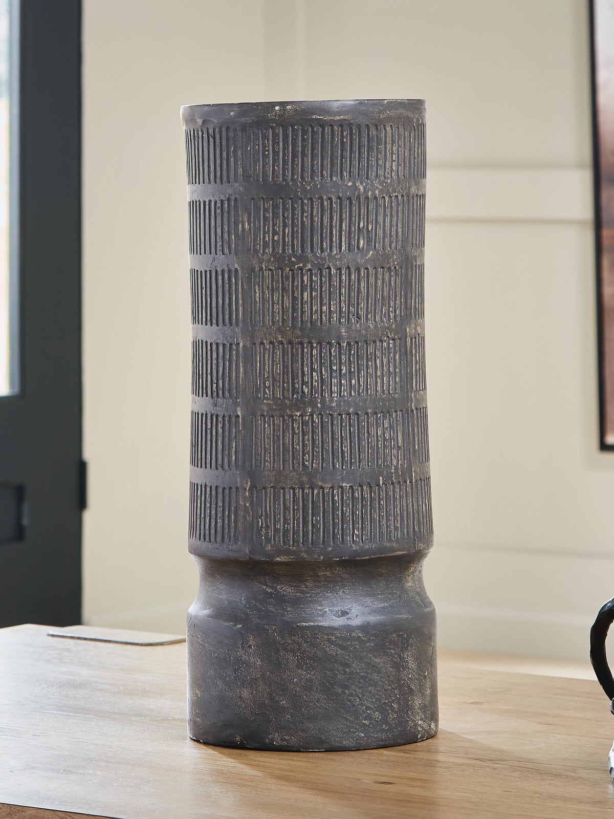 Beninworth Vases
