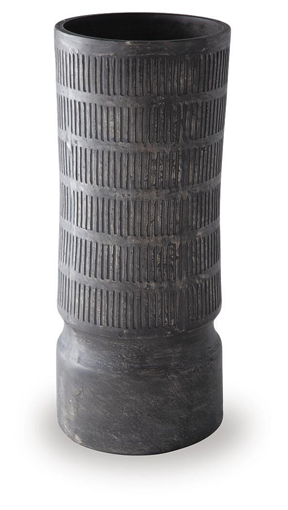 Beninworth Vases