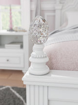 Kozlani Bedroom Sets