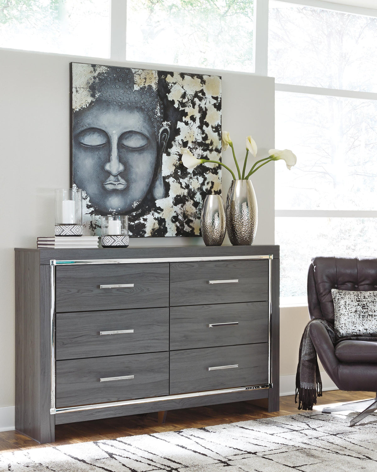 Lodanna Dressers