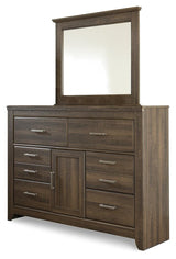 Juararo Dresser with Mirrors