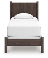 Cadmori Panel Bed
