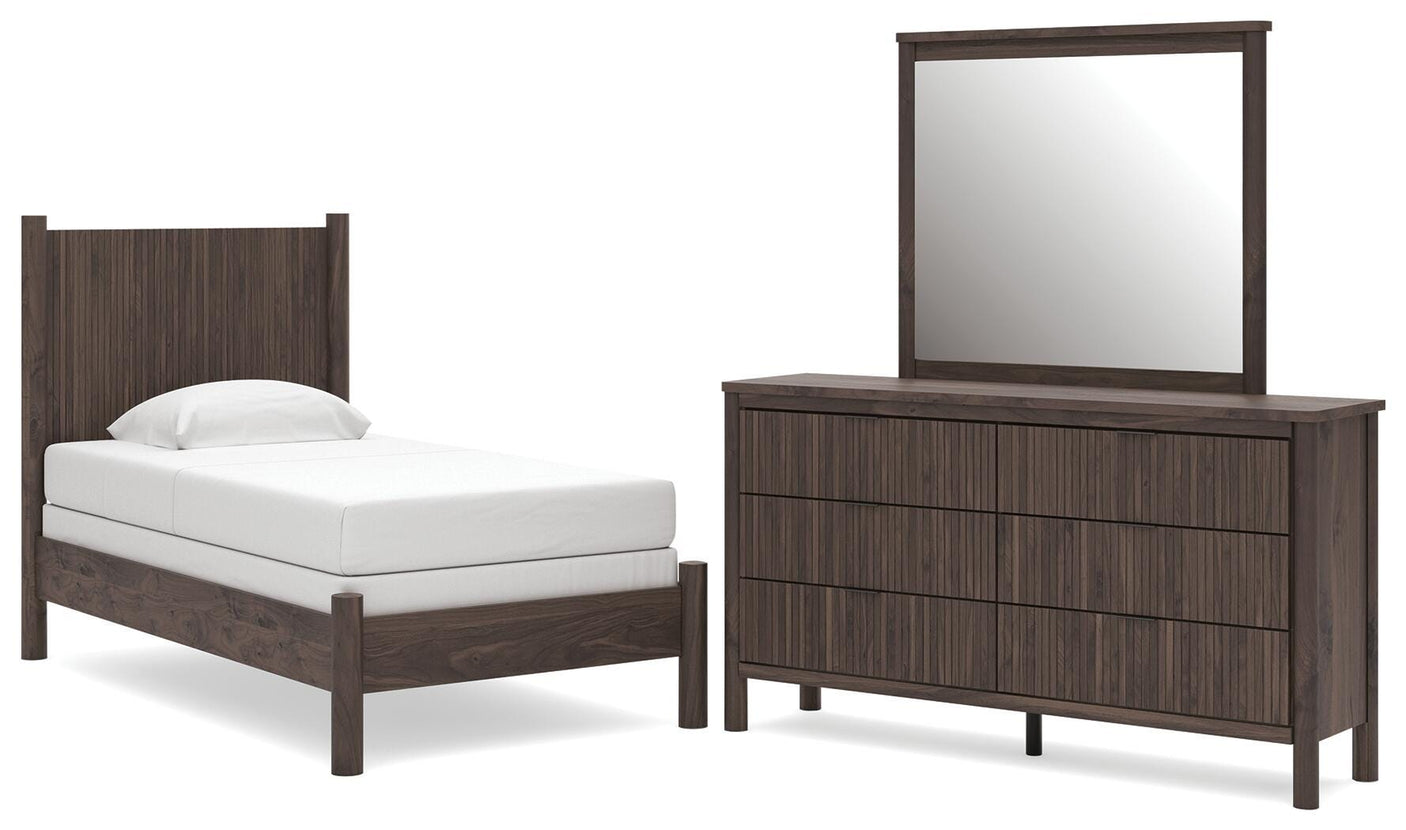 Pamytta Panel Bed Bedroom Set