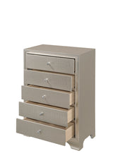 Lyssa Chest
