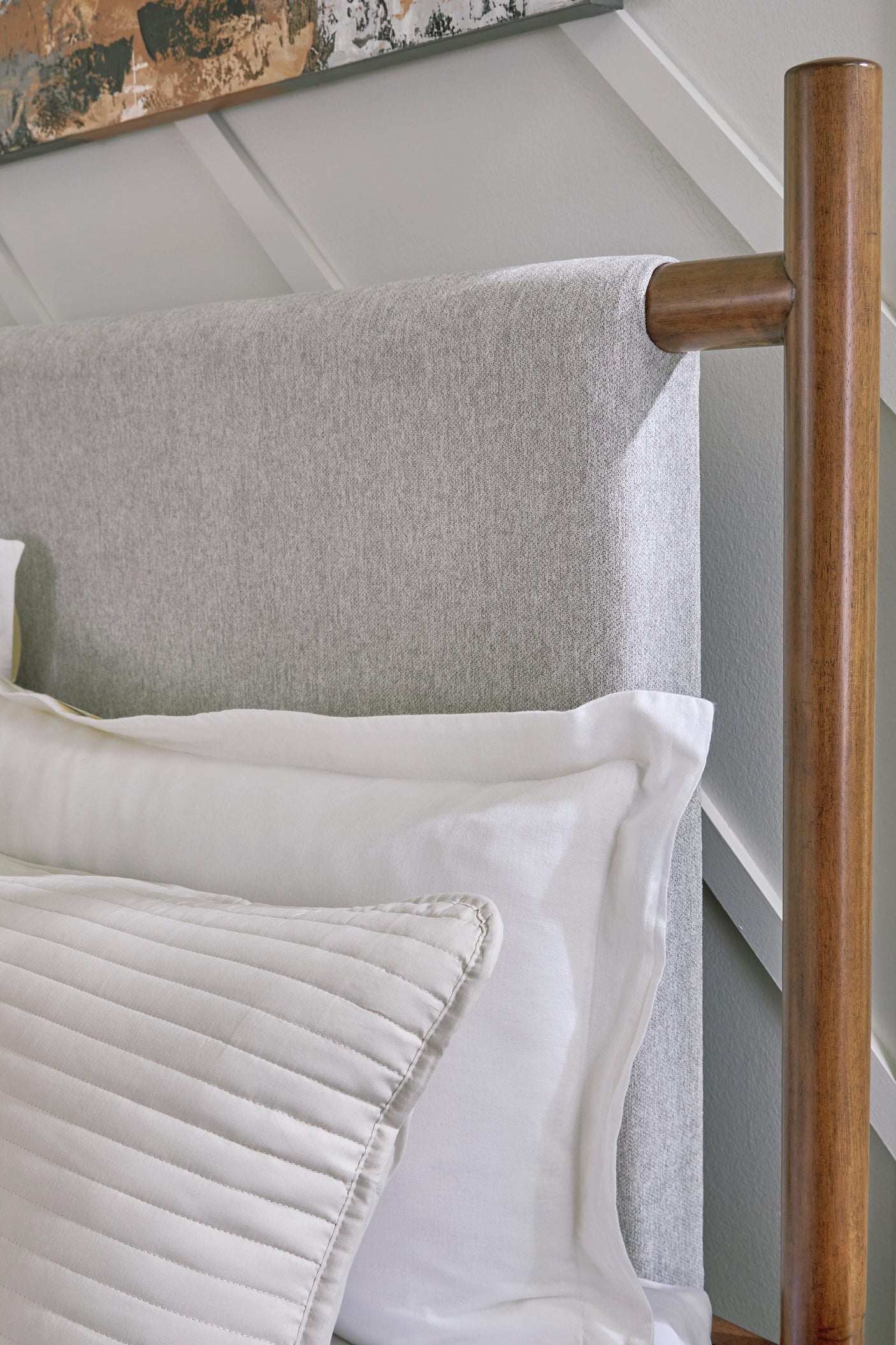 Lyncott Upholstered Panel Bed