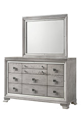 Vail Dresser