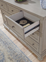 Lettner Dressers