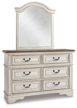Realyn Panel Bed Bedroom Set