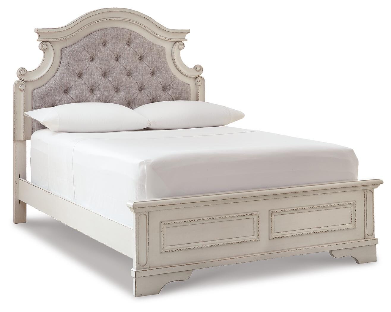 Realyn Panel Bed Bedroom Set
