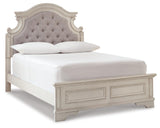 Realyn Panel Bed