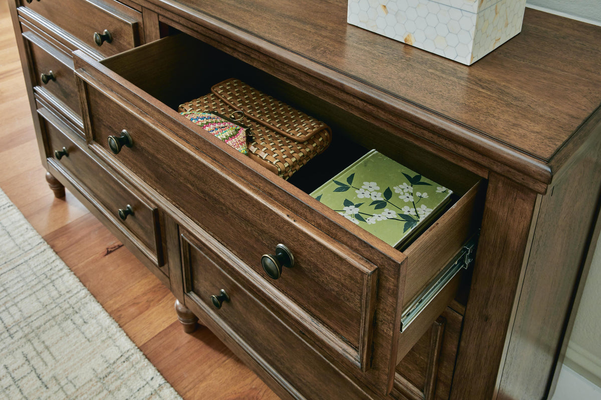 Sturlayne Dressers
