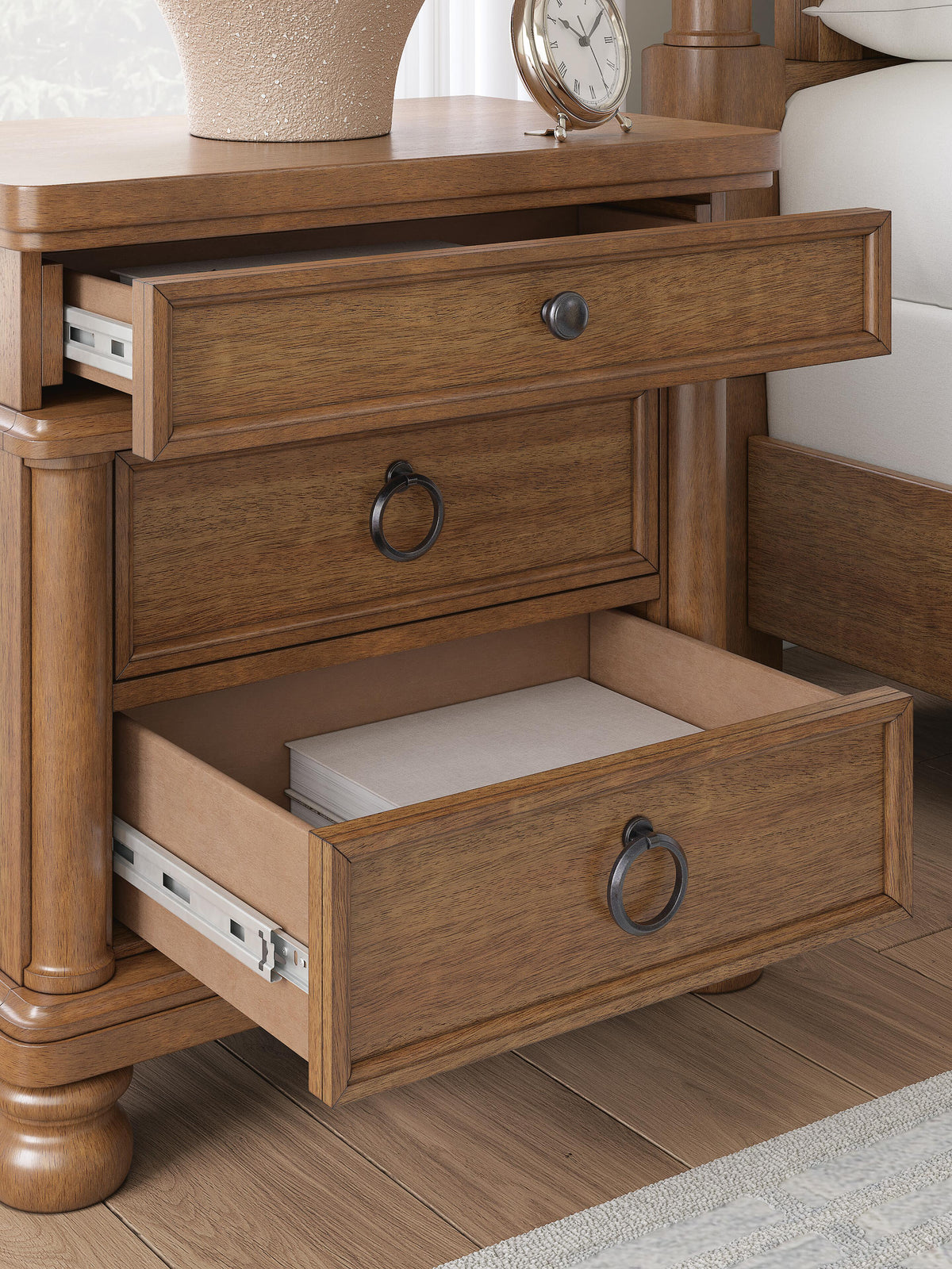 Rowlenstown Nightstands