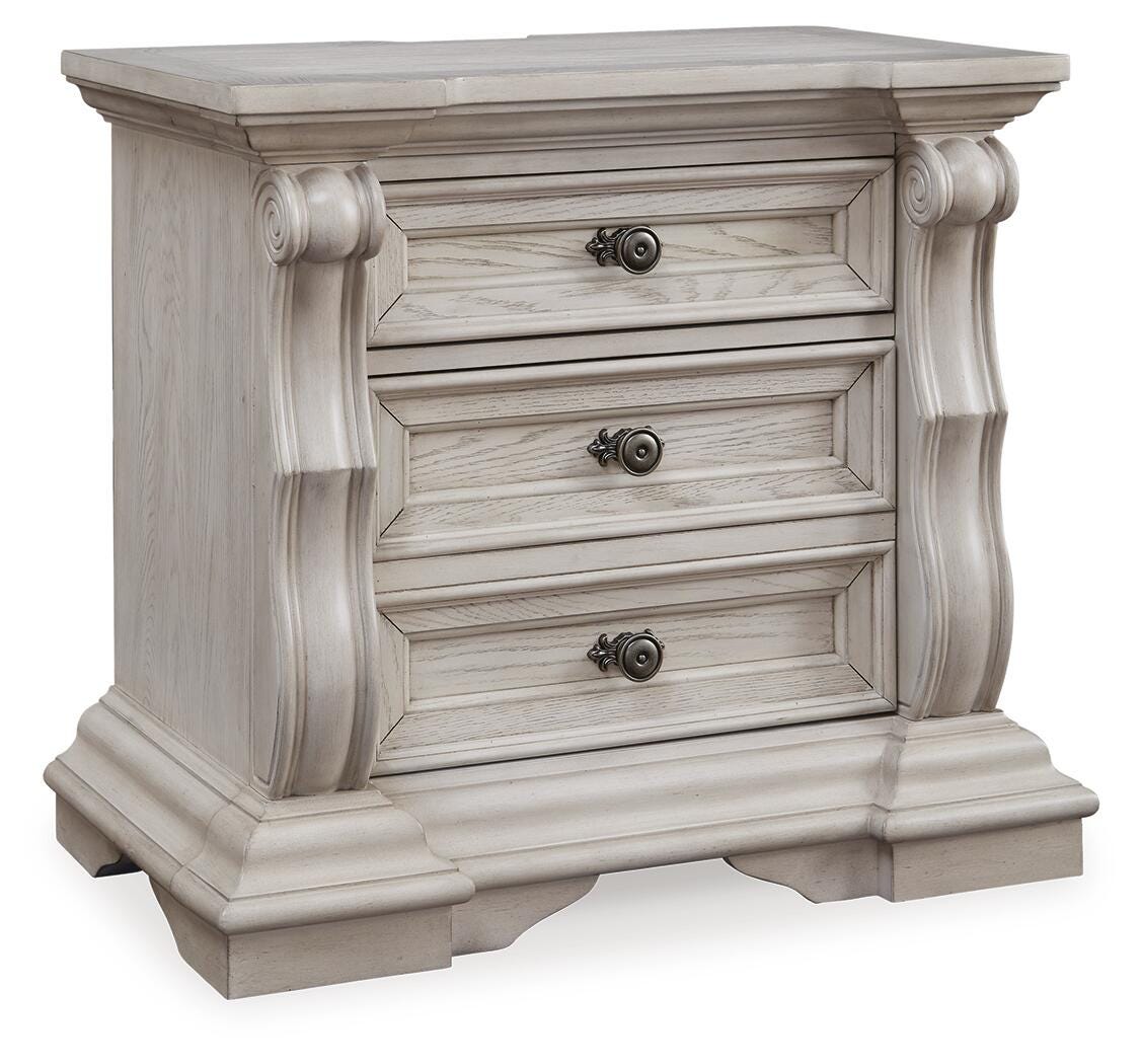 Bruchandi Nightstands