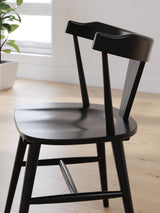 Gretlynn Side Chairs (Set of 2)