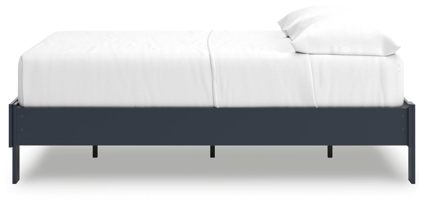 Simmenfort Platform Bed
