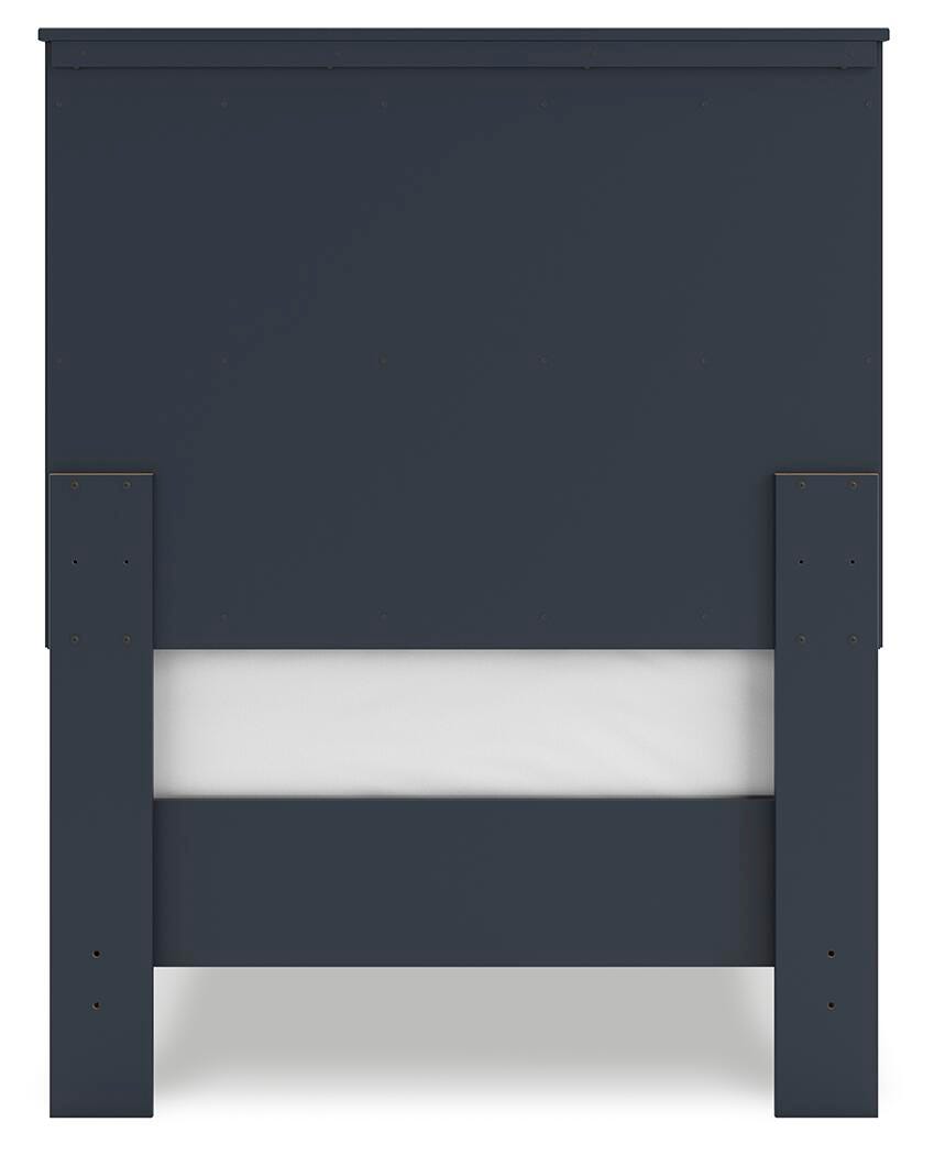 Simmenfort Platform Bed