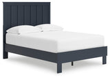 Simmenfort Platform Bed