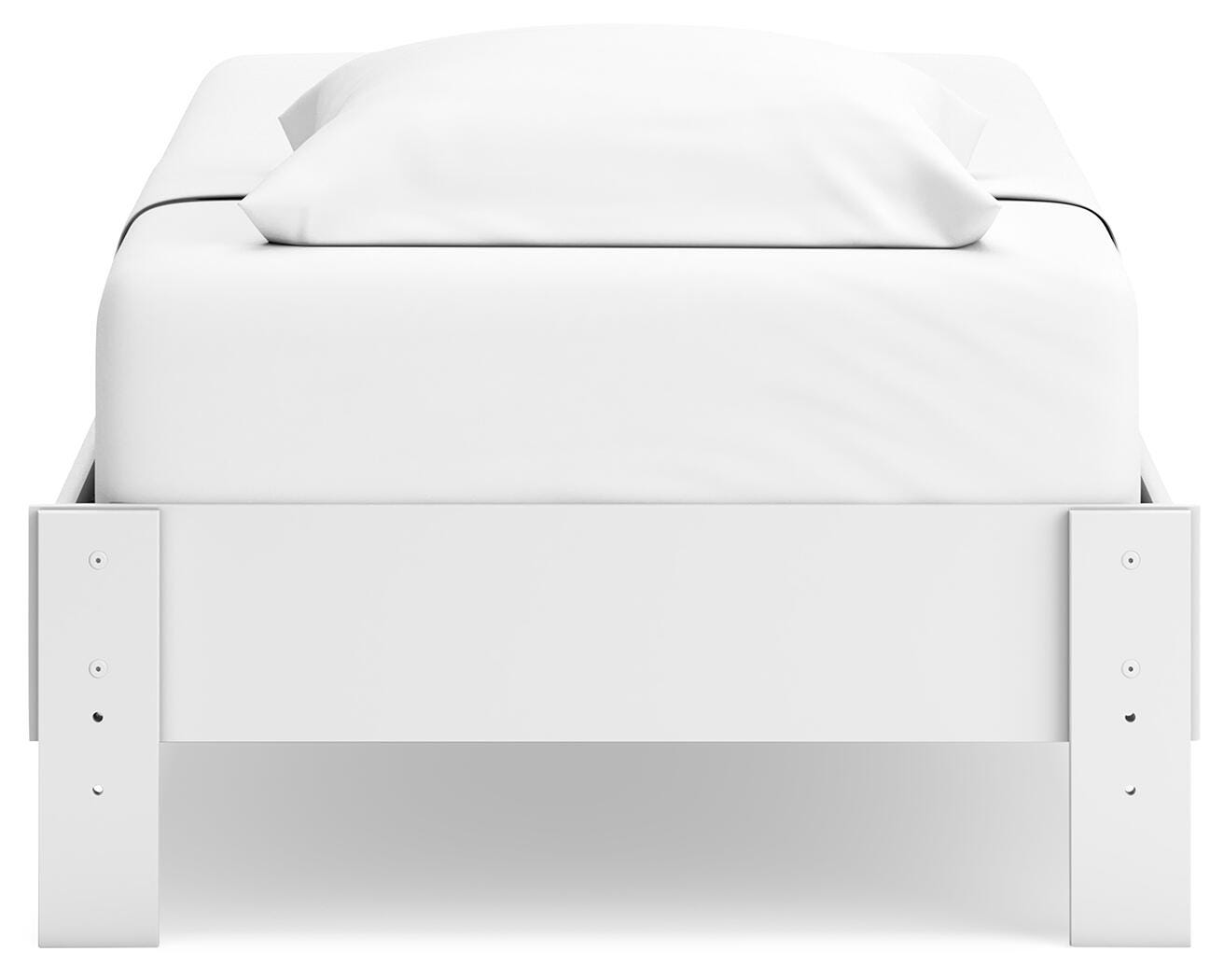 Hallityn Platform Bed
