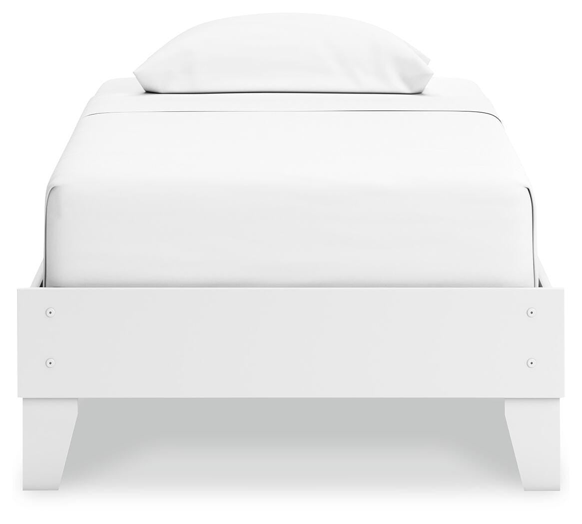 Hallityn Platform Bed