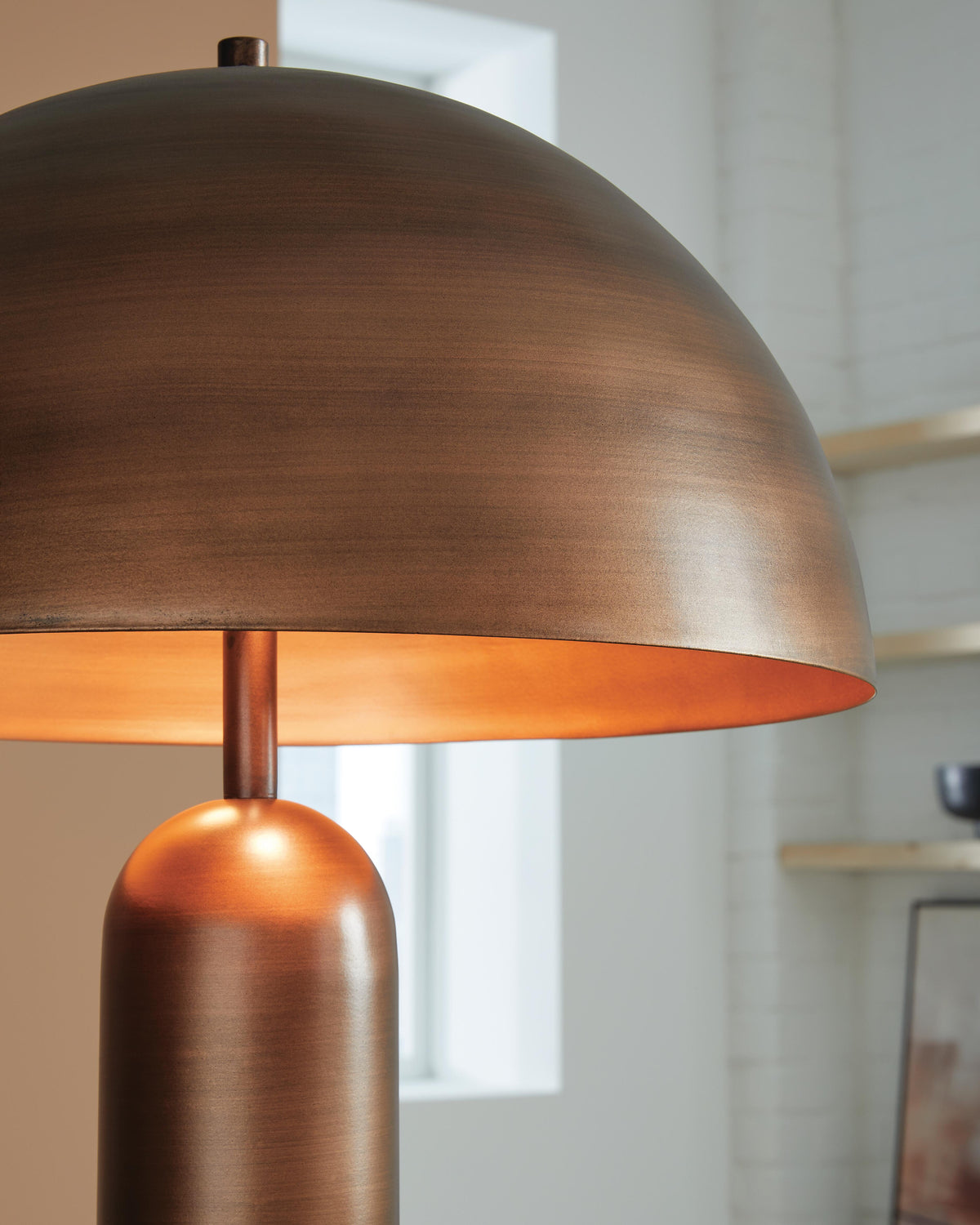 Wendfield Floor Lamps