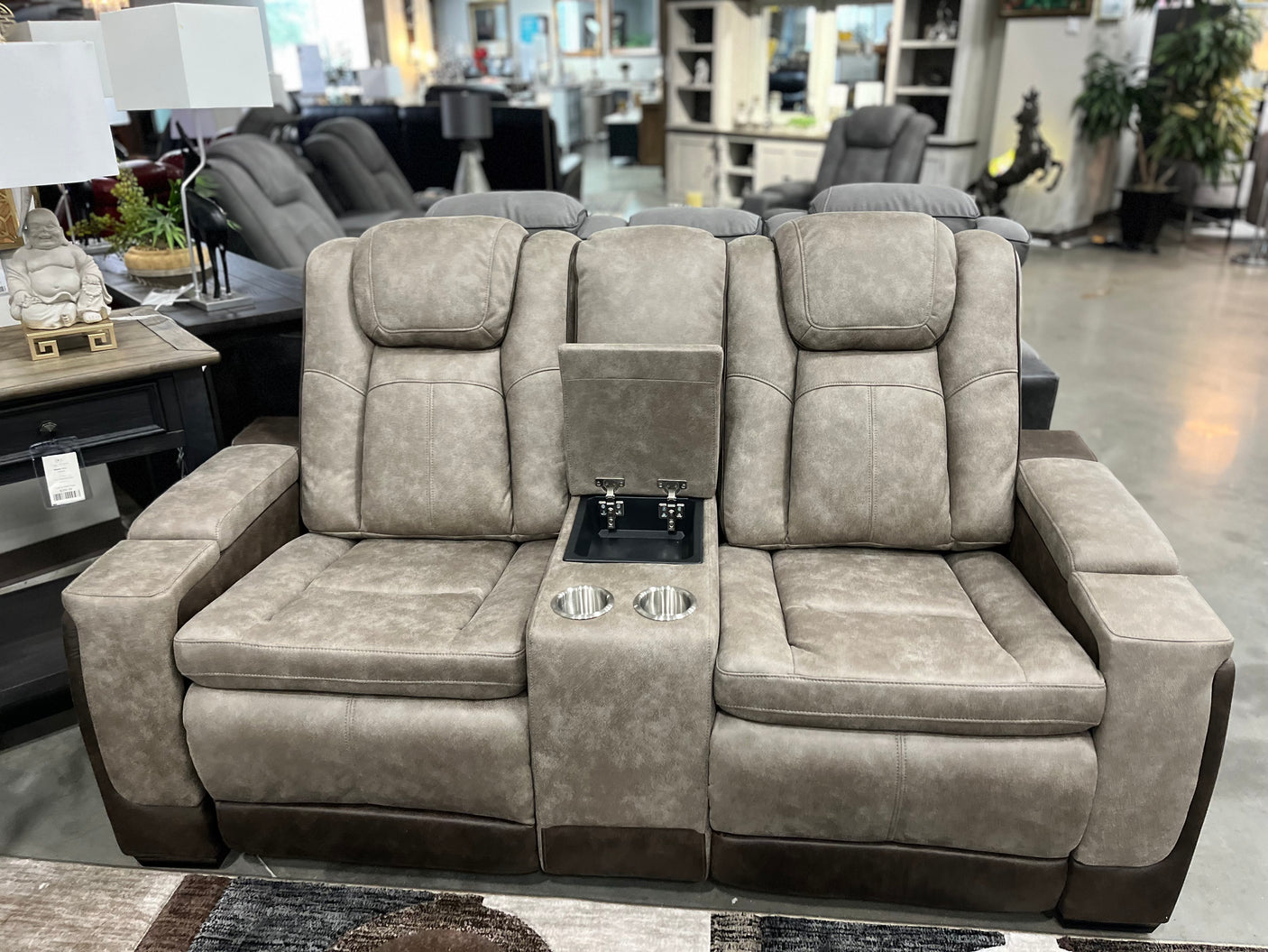 Lantana Sofa & Loveseat