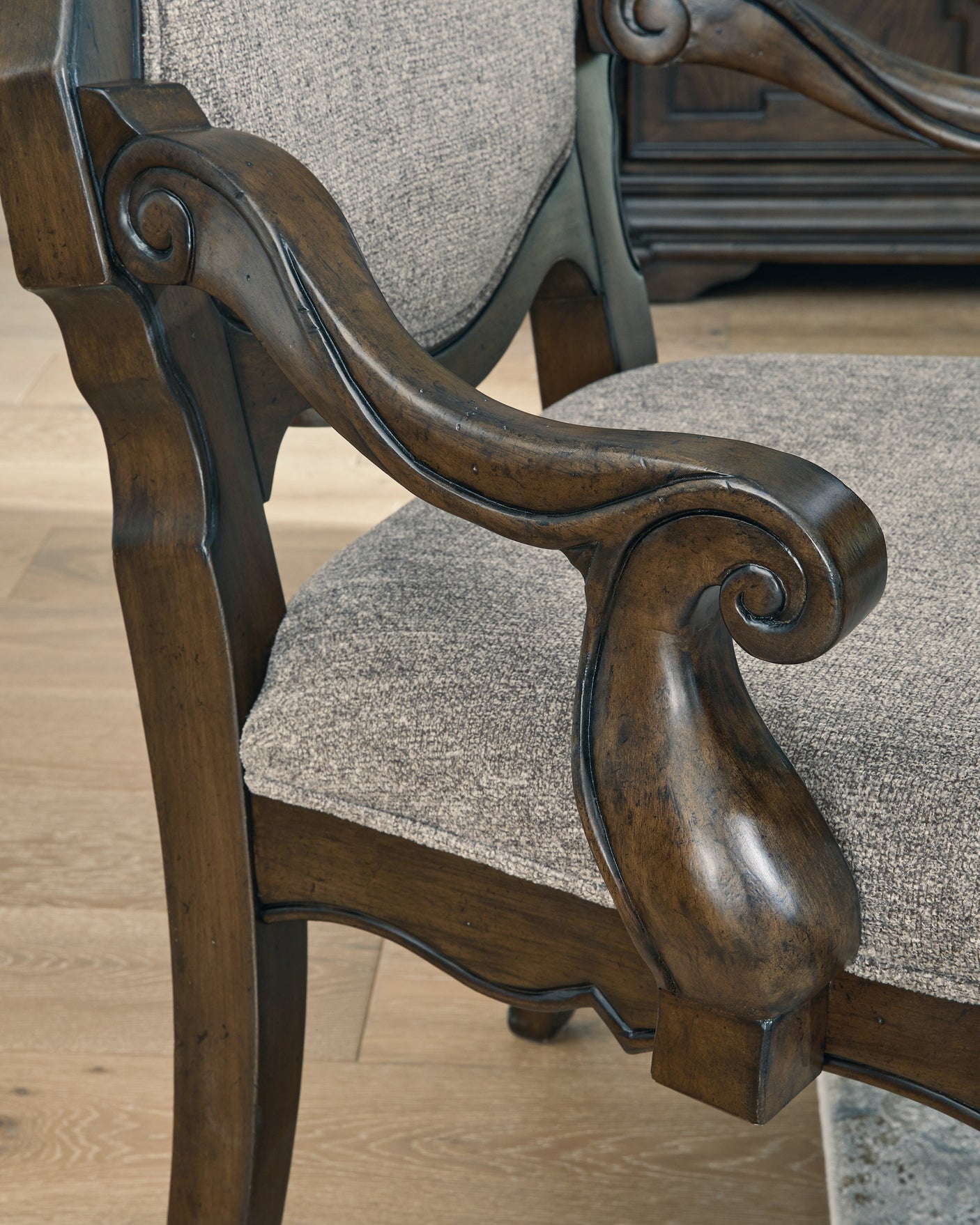 Queen Ann Arm Chair (Set of 2)