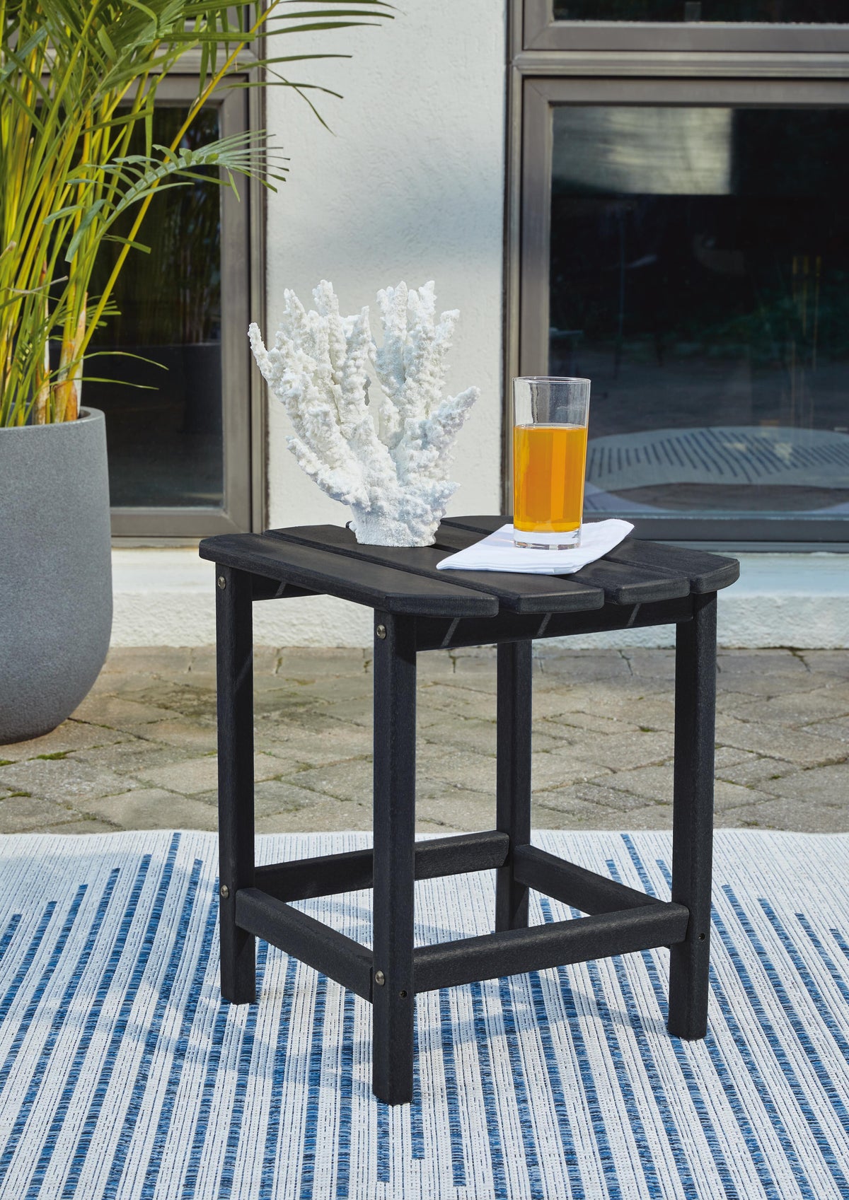 Sundown Outdoor End & Side Table