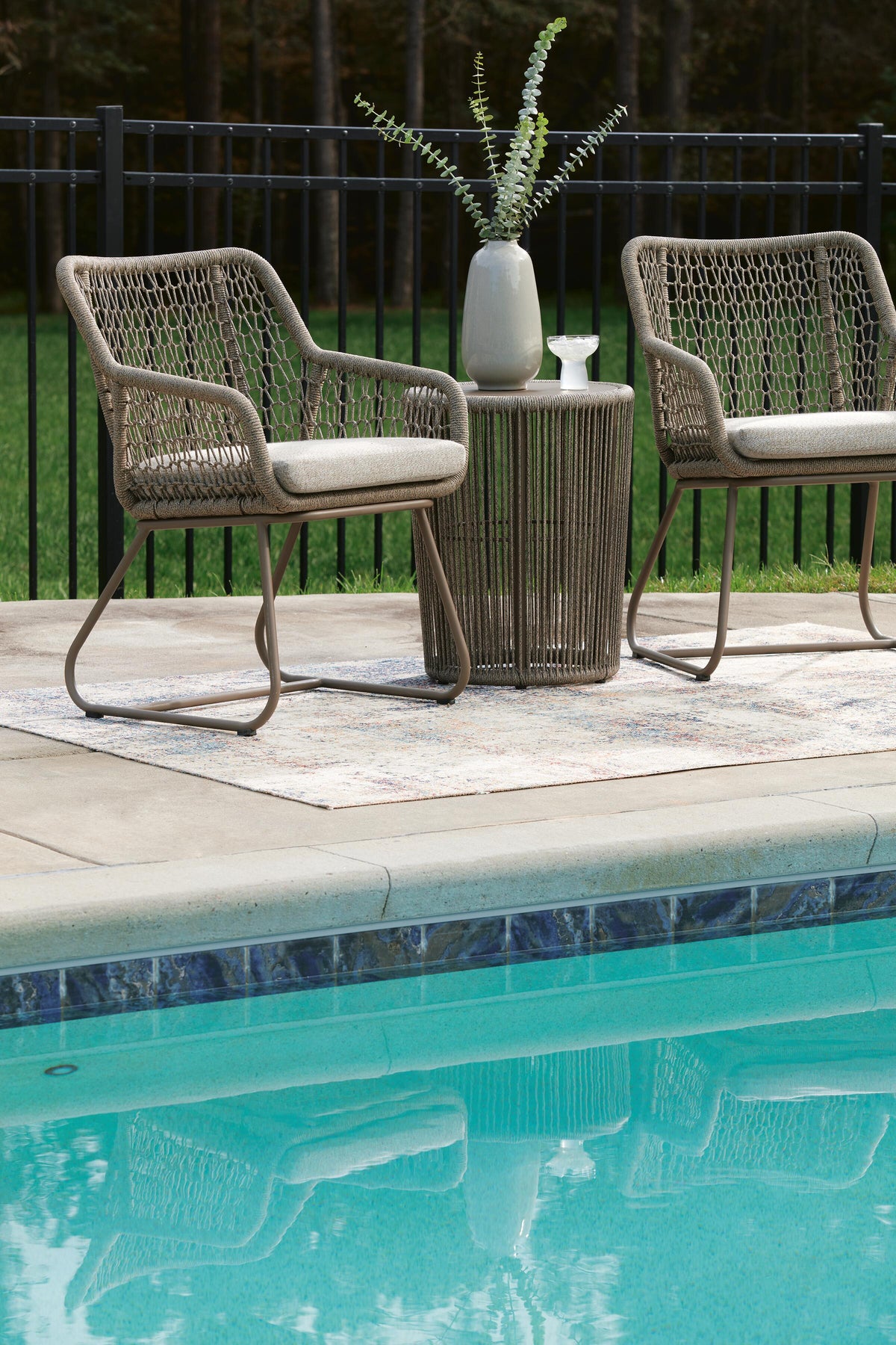 Majors Outdoor Dining Set