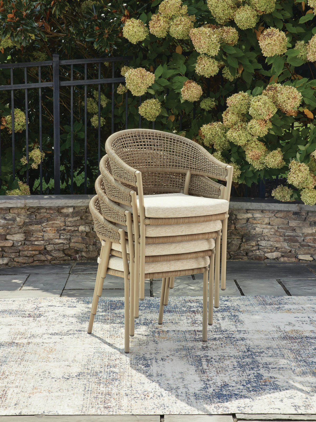 Orchard Outdoor Arm Chair