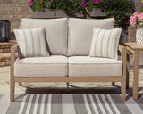 Hallow Creek Outdoor Seating