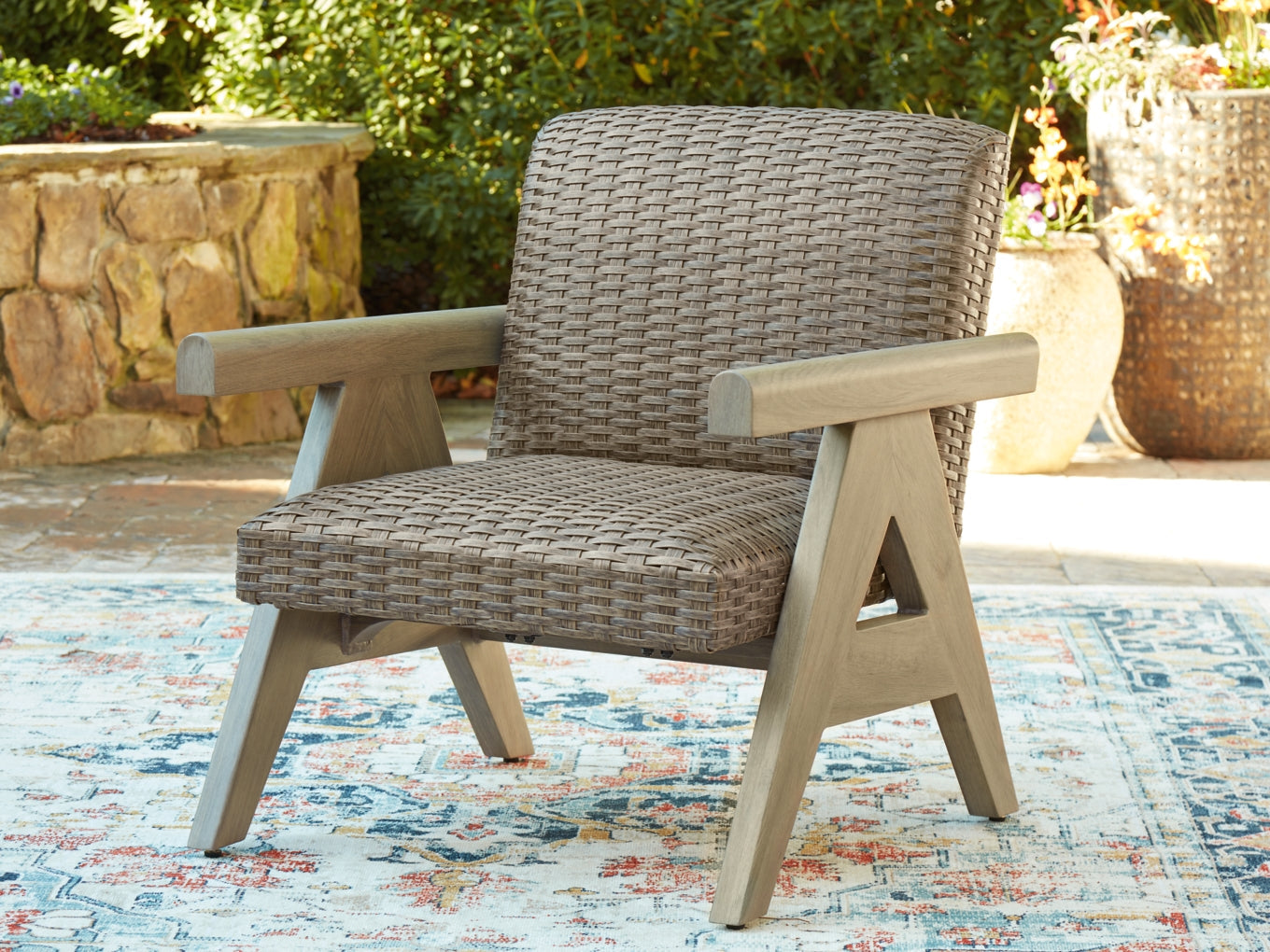 Carisbo Rocking Lounge Chair