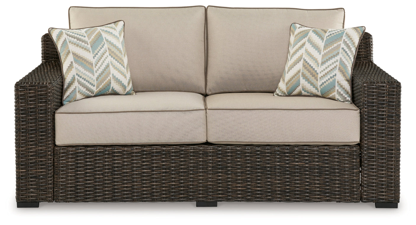 Coastline Bay Outdoor Seating