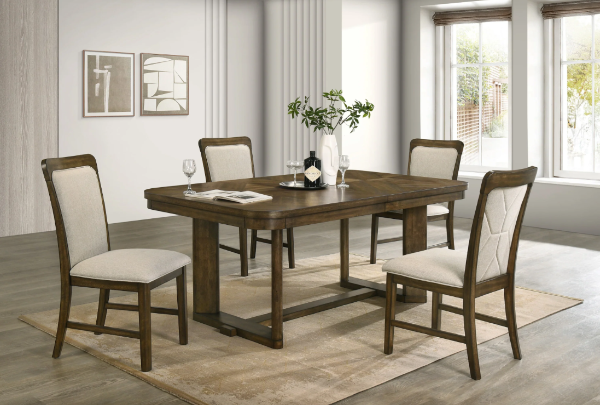Broadmoor Table w/ 4 Chairs