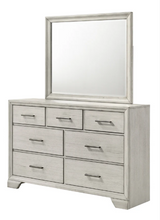 Taylor King Bedroom Set