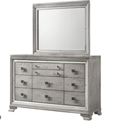Vail Dresser