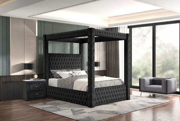 Annabelle Queen Canopy Bed