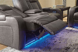 Fiona Loveseat