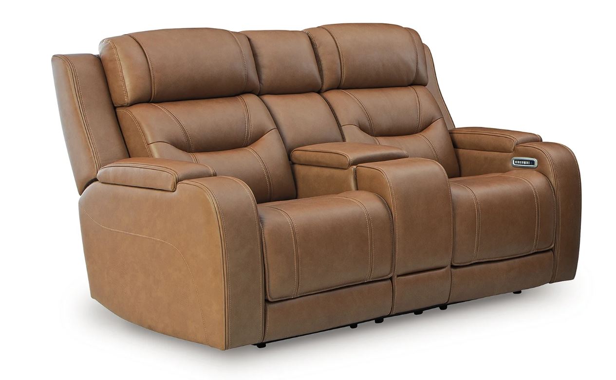 Knightington Loveseat