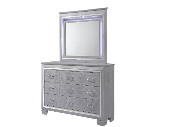 Lillian King Bedroom Set