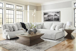 Nuvia Sectional