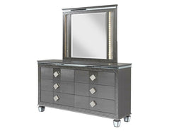 Layla Queen Bed w/ FREE Dresser