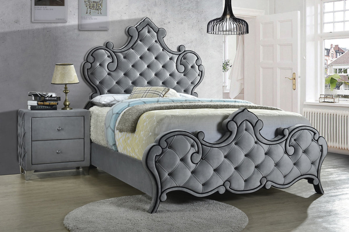 Lavelle King Mansion Bed